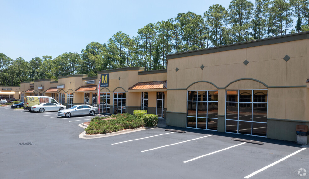 7999 Philips Hwy, Jacksonville, FL for lease - Building Photo - Image 3 of 6