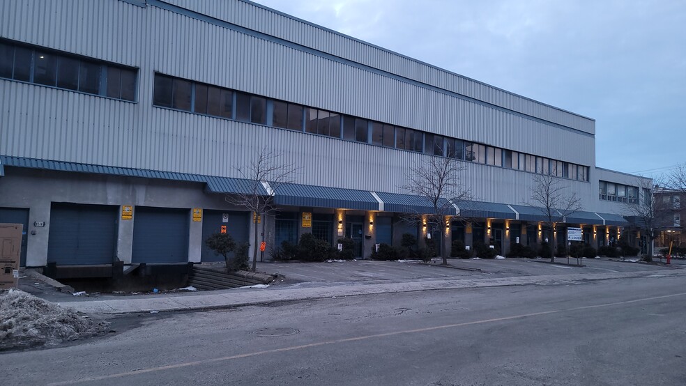 8340-8370 Rue Labarre, Montréal, QC for lease - Building Photo - Image 3 of 7