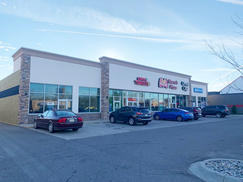 6209-6211 W Saginaw Hwy, Lansing, MI for lease - Building Photo - Image 1 of 3