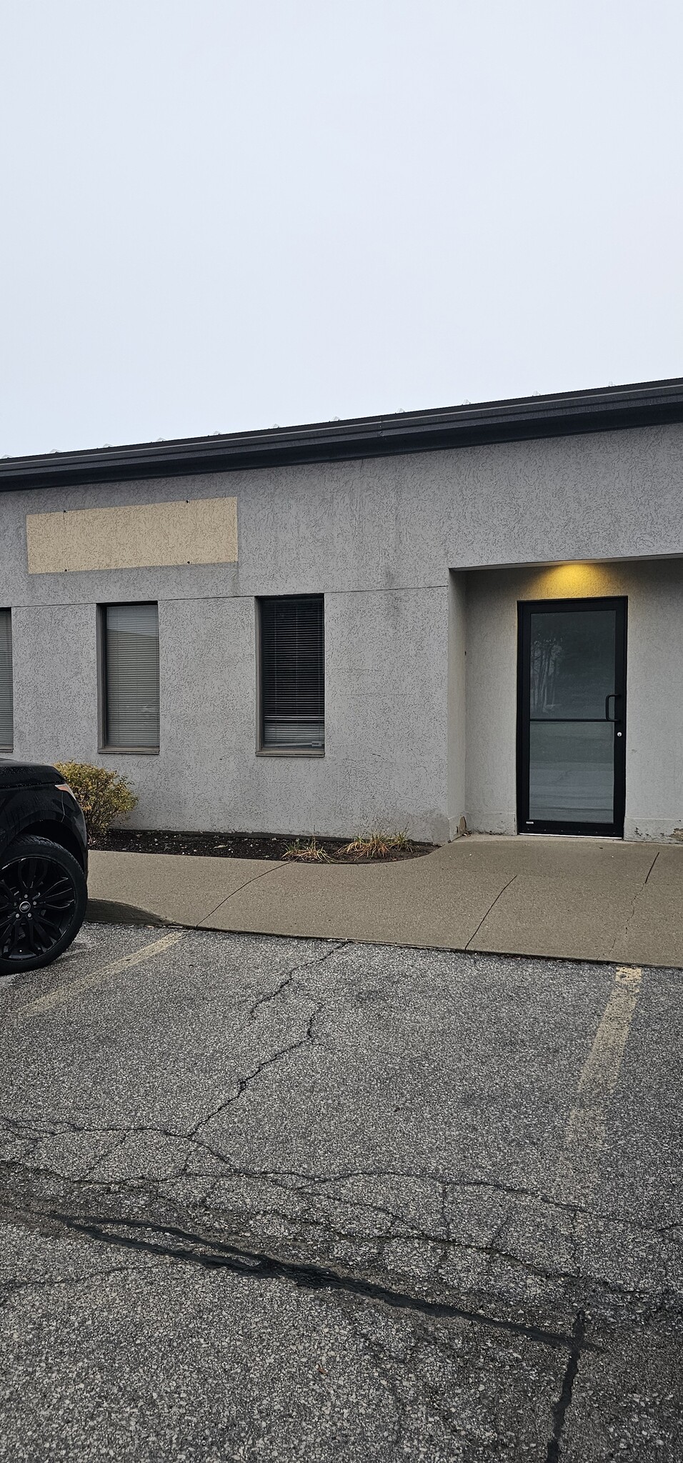 4450 Corporate Dr, Burlington, ON for lease Building Photo- Image 1 of 10