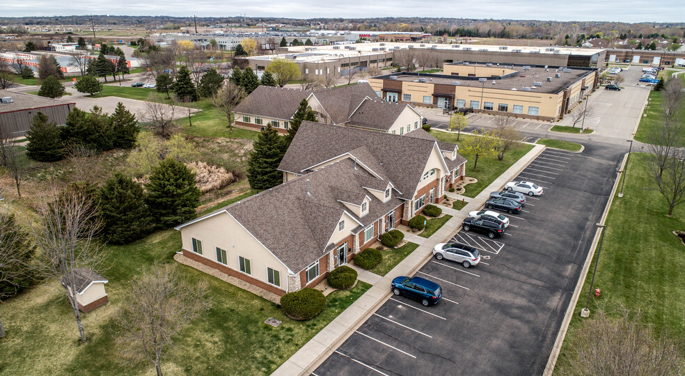 14811-14823 Energy Way, Apple Valley, MN for sale - Primary Photo - Image 1 of 1