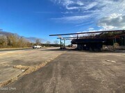 5509 HWY 231, Campbellton FL - Pub