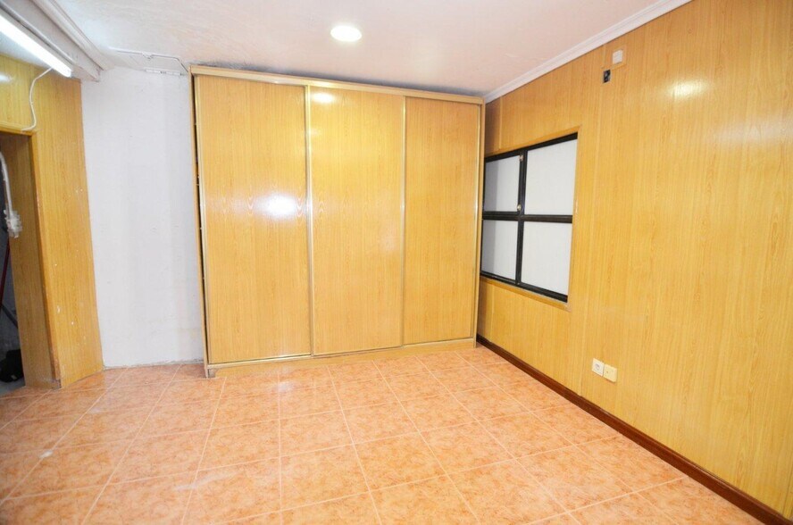 Retail in Salamanca for sale - Building Photo - Image 1 of 8