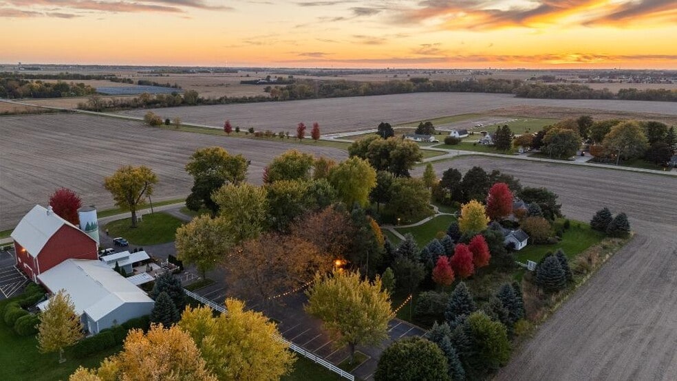 15165 Quigley Rd, Sycamore, IL for sale - Building Photo - Image 2 of 2