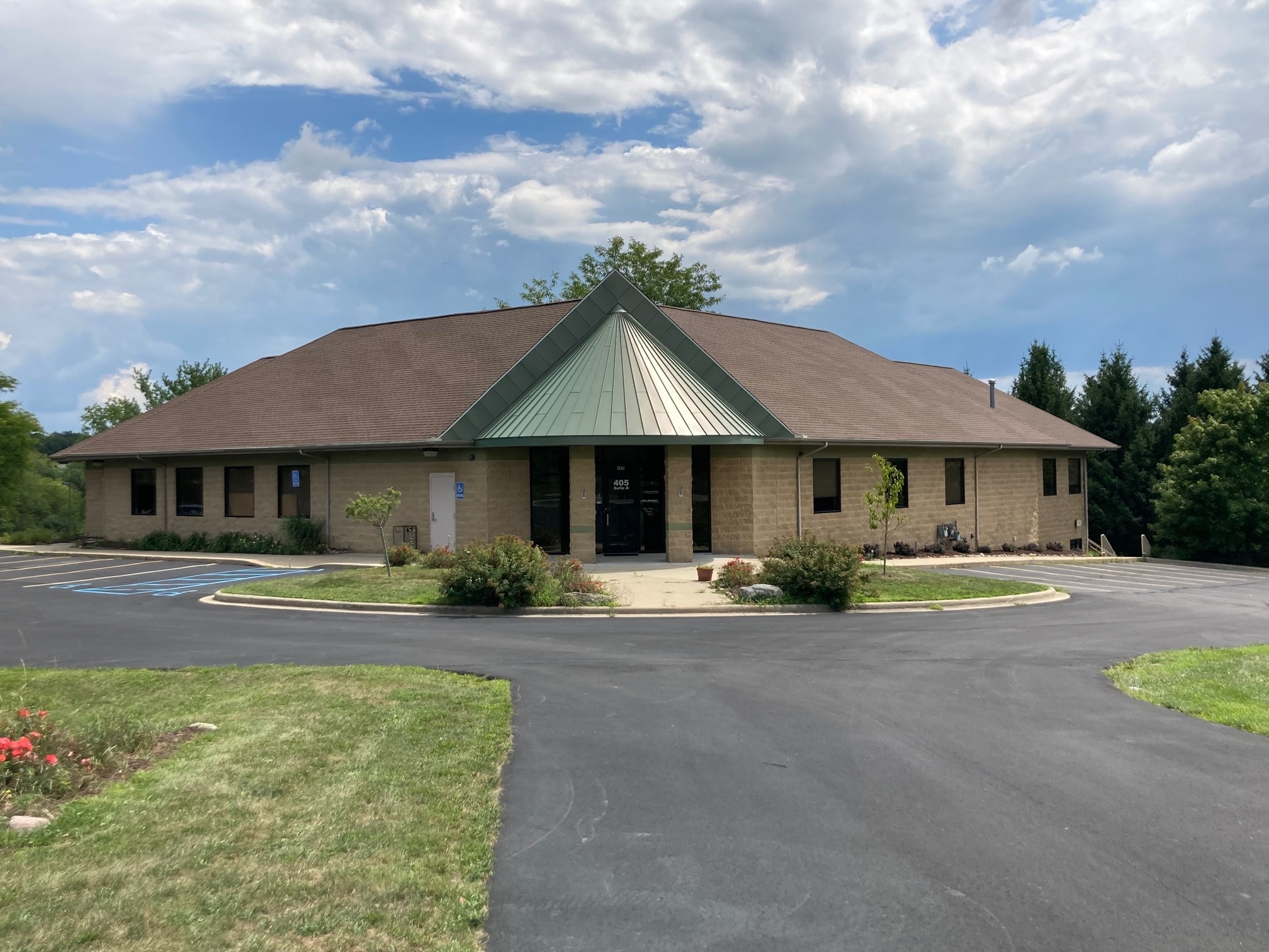 405 Little Lake Dr, Ann Arbor, MI for lease Interior Photo- Image 1 of 9