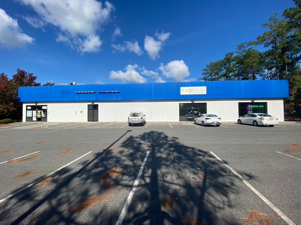 101103 Perry Dr, Southern Pines, NC 28387 Retail for Lease