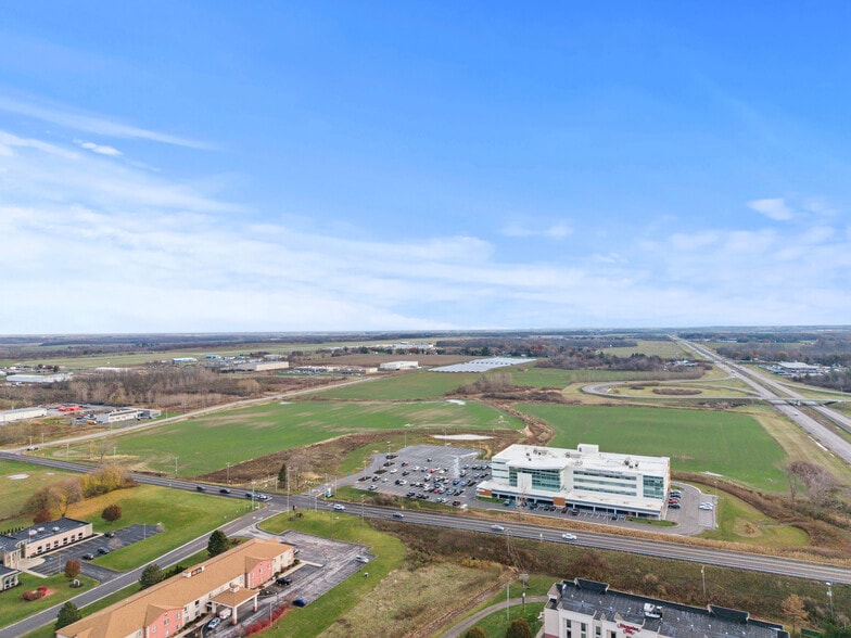 8053 Oak Orchard Rd., Batavia, NY for sale - Building Photo - Image 3 of 6