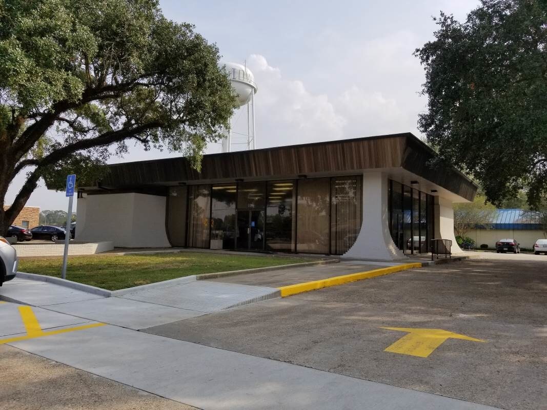 109 S Thomson Ave, Iowa, LA for sale Building Photo- Image 1 of 1