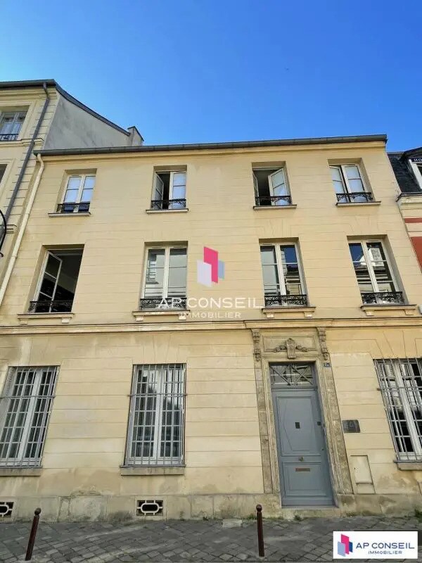 Flex in Versailles for sale Building Photo- Image 1 of 11