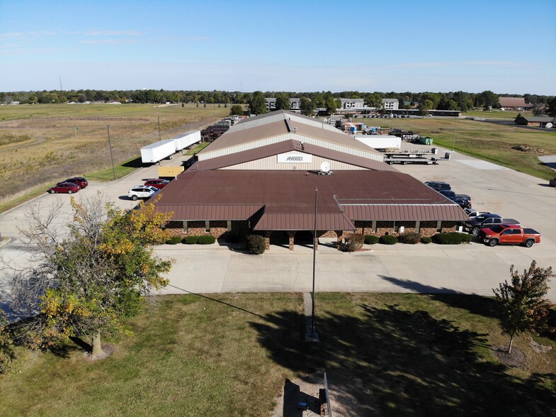 1100 Old State Rd, Mattoon, IL for sale - Primary Photo - Image 1 of 1