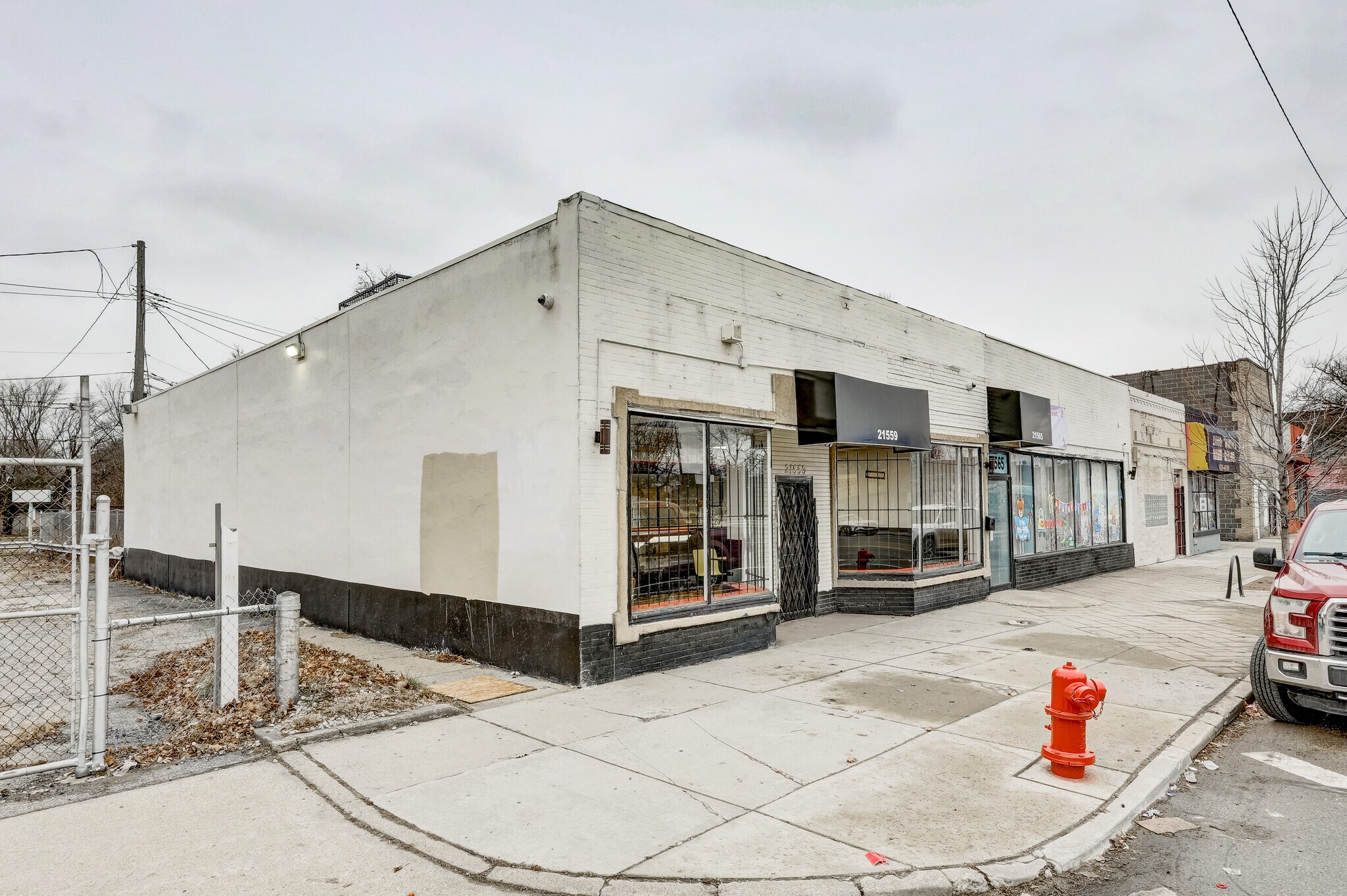 21559 Grand River Ave, Detroit, MI for lease Interior Photo- Image 1 of 30