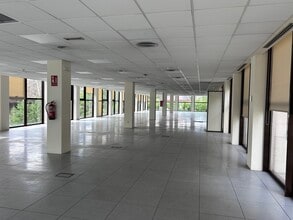 Calle López Santos, 2, Las Rozas de Madrid, Madrid for lease Interior Photo- Image 1 of 5