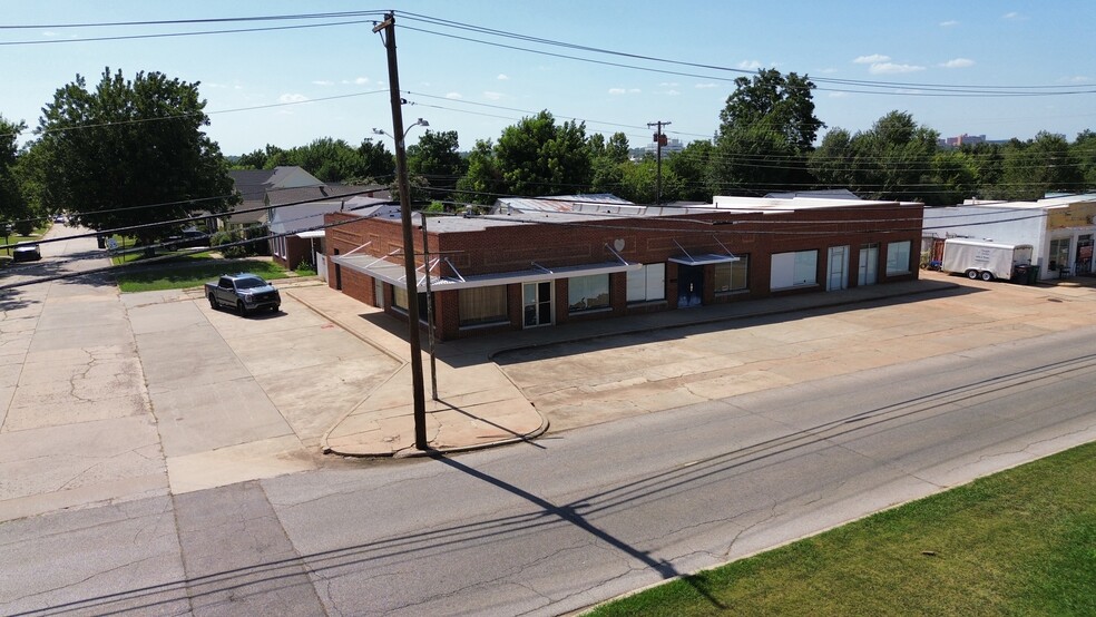 3401-3405 N Villa Ave, Oklahoma City, OK for sale - Building Photo - Image 2 of 10