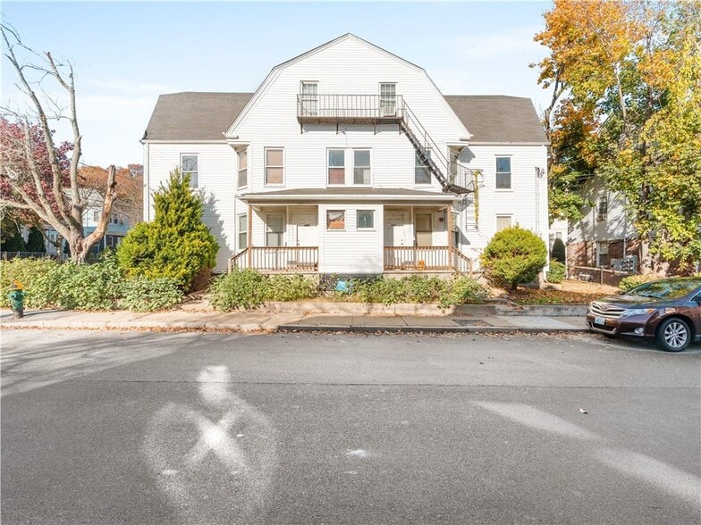 153-157 Franklin Ave, Cranston, RI for sale - Building Photo - Image 1 of 1