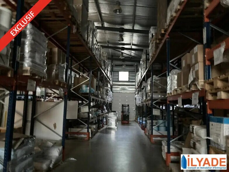 Flex in Gardanne for sale - Interior Photo - Image 3 of 9