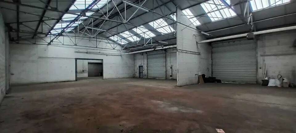 Flex in Le Havre for lease - Interior Photo - Image 2 of 7