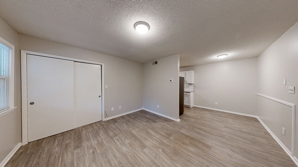 412 Oakridge Ave, Fayetteville, NC for sale - Matterport 3D Scan - Image 2 of 31