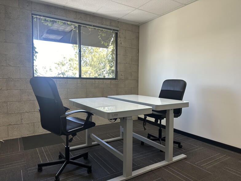 601 S Brand Blvd, San Fernando, CA for lease - Interior Photo - Image 2 of 3