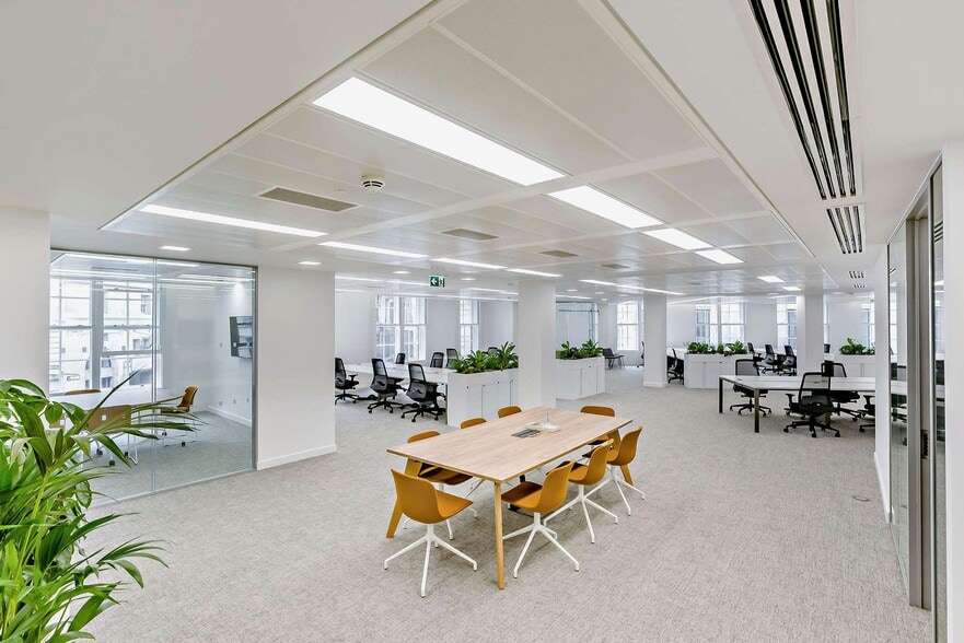 1-6 Lombard St, London for lease - Building Photo - Image 3 of 31