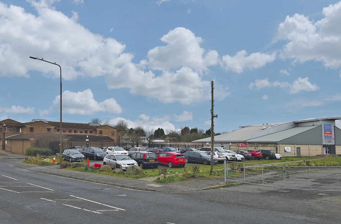 Whitburn Rd, Bathgate for sale Primary Photo- Image 1 of 1