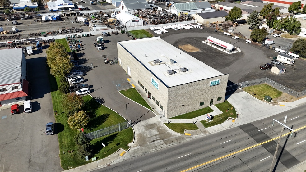 925 N Fancher Rd, Spokane Valley, WA for lease - Building Photo - Image 3 of 14