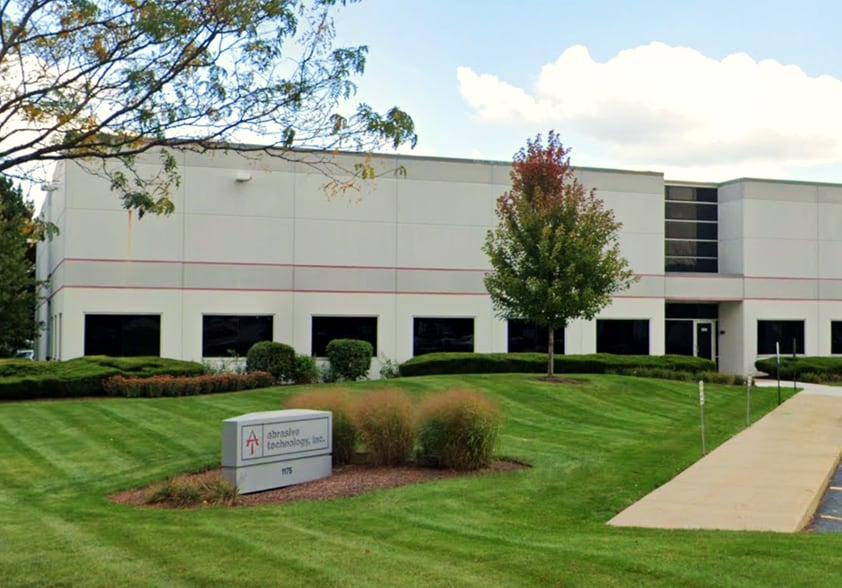 1175 Bowes Rd, Elgin, IL for lease - Building Photo - Image 3 of 3