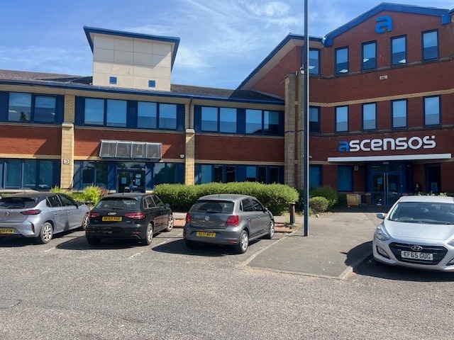 5 North Ave, Clydebank for lease - Building Photo - Image 3 of 3