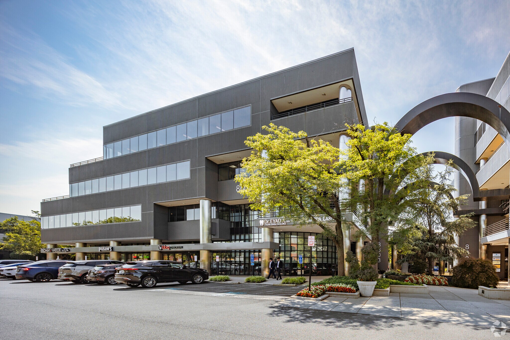 8603 Westwood Center Dr, Vienna, VA for lease Primary Photo- Image 1 of 10