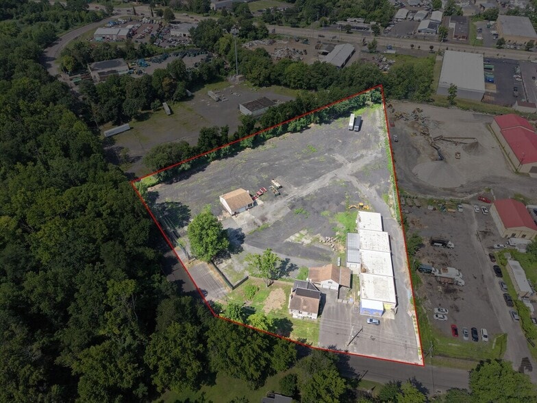 2705 Old Rodgers Rd, Bristol, PA for lease - Building Photo - Image 2 of 10
