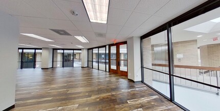 5440 Harvest Hill Rd, Dallas, TX for lease Interior Photo- Image 2 of 4