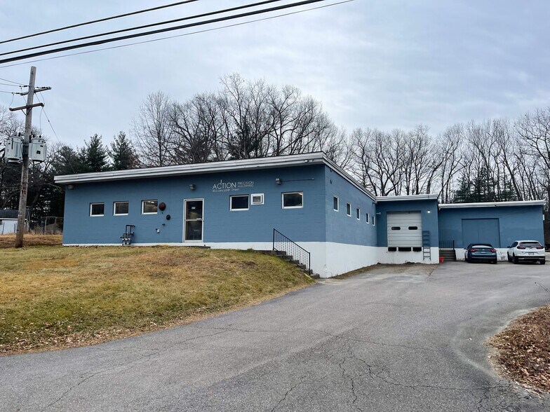 823 Lancaster St, Leominster, MA 01453