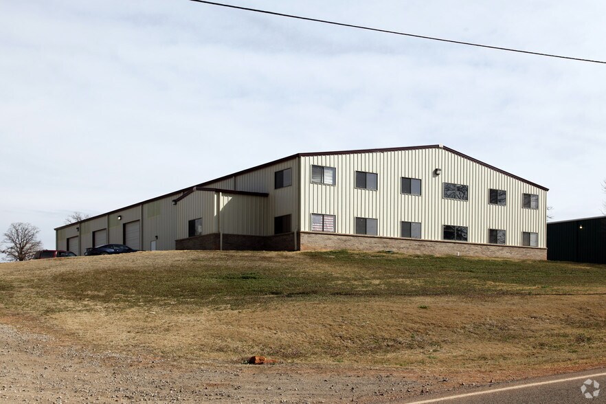2030 E Seward Rd, Guthrie, OK for sale - Primary Photo - Image 1 of 1