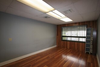 10600 W Pico Blvd, Los Angeles, CA for lease Interior Photo- Image 1 of 6