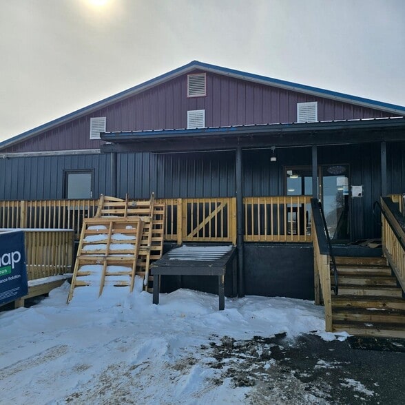 1410 1st Ave, Worthington, MN for sale - Building Photo - Image 2 of 8