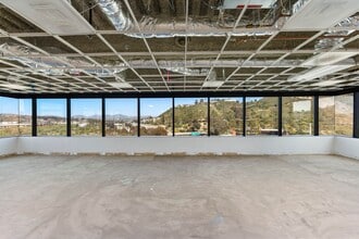 3131 Camino del Rio N, San Diego, CA for lease Interior Photo- Image 2 of 10