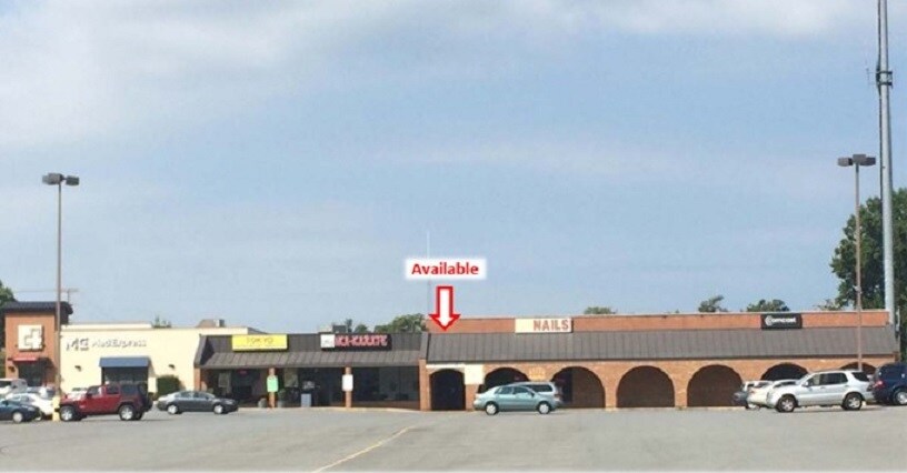 2842 Linkhorne Dr, Lynchburg, VA for sale - Building Photo - Image 1 of 1