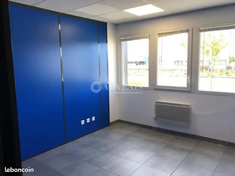 Office in Limoges for lease - Interior Photo - Image 1 of 7