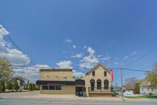 More details for 2204 Washington St, Manitowoc, WI - Retail for Sale