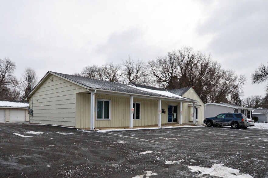 4066 White Bear Ave, White Bear Lake, MN 55110 - Retail For Sale | LoopNet