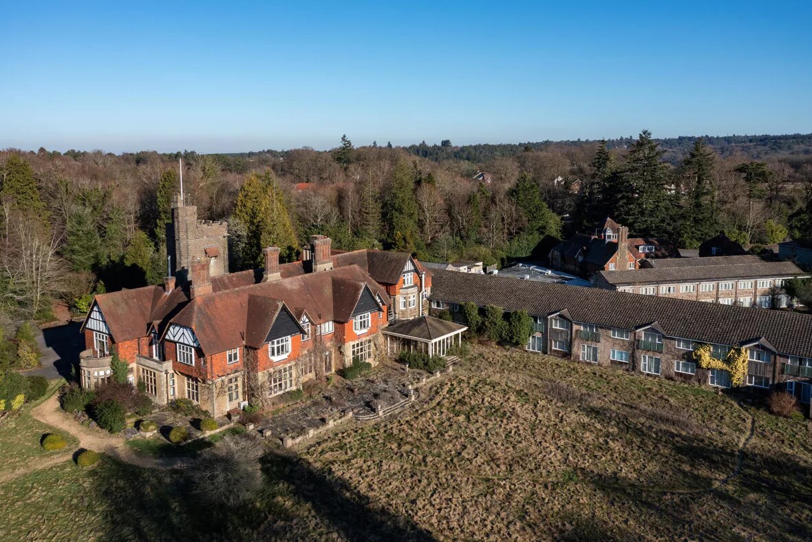 Headley Rd, Grayshott for sale Primary Photo- Image 1 of 1