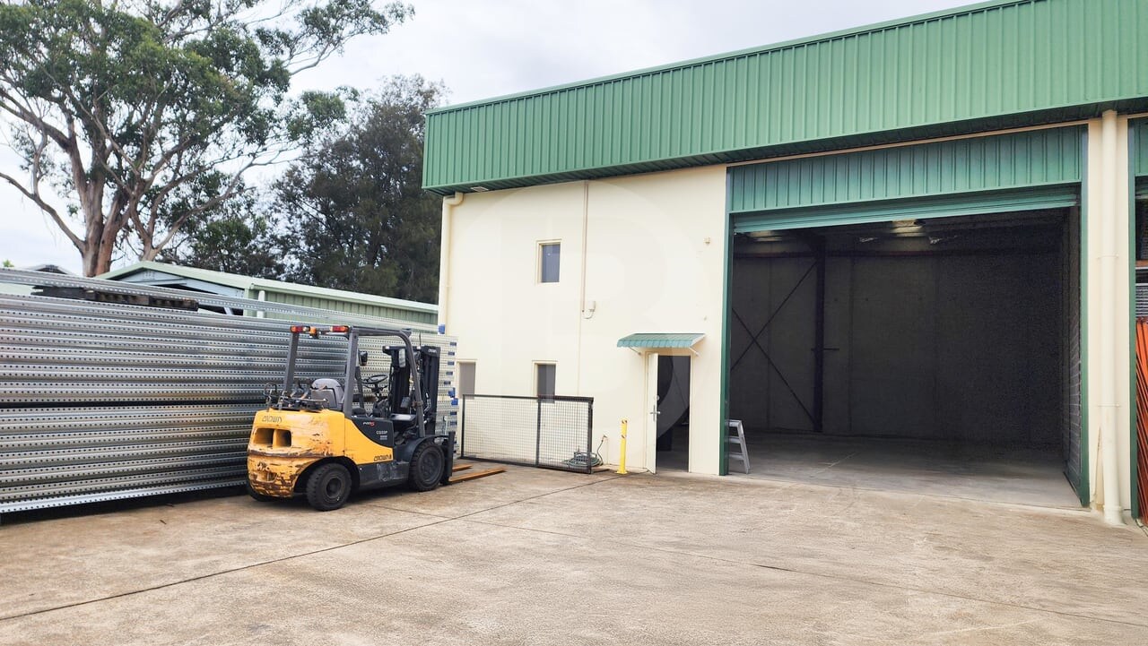 146 Toongabbie Rd, Girraween for lease Building Photo- Image 1 of 3