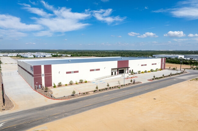 More details for 172 Interamerica Blvd, Laredo, TX - Industrial for Lease