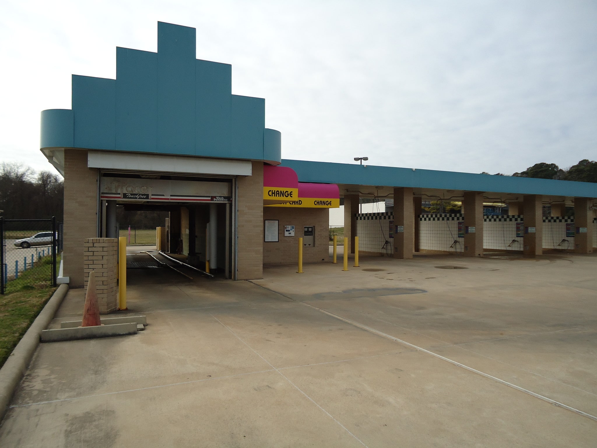 879 Bert Kouns Industrial Loop, Shreveport, LA for sale Primary Photo- Image 1 of 11