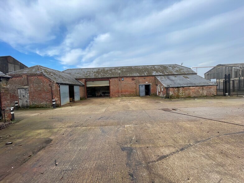 Monxton Rd, Abbotts Ann for sale - Building Photo - Image 3 of 3