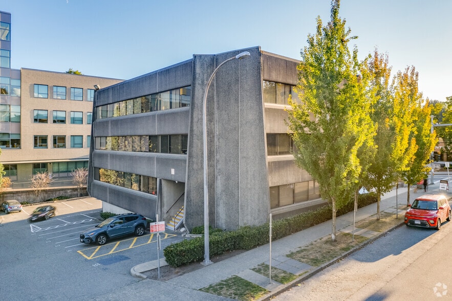 250 Keary St, New Westminster, BC for lease - Building Photo - Image 3 of 6