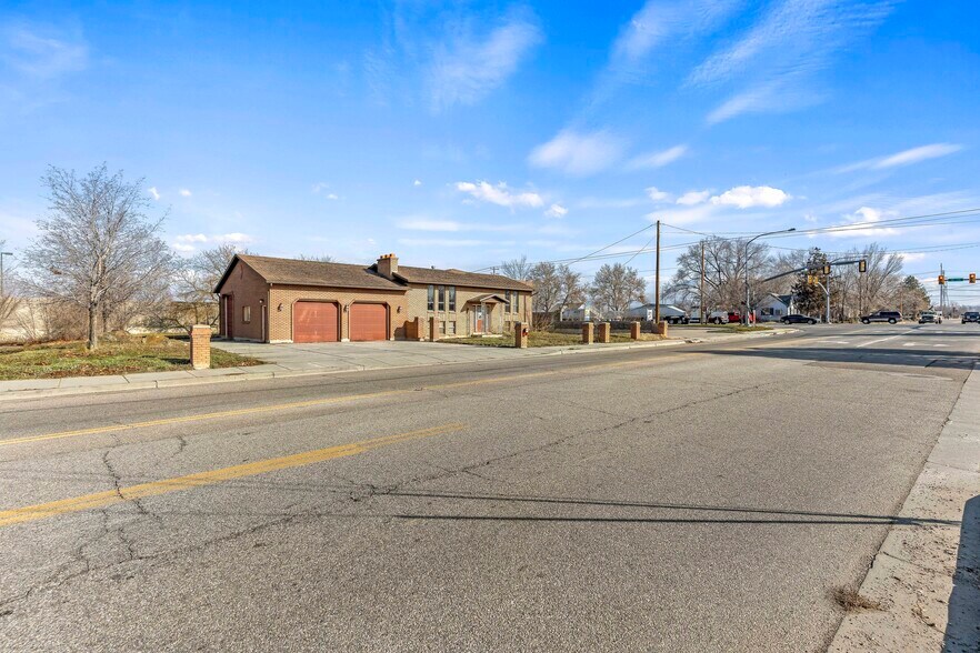 2016 W 2300 N, Clinton, UT for sale - Building Photo - Image 3 of 21