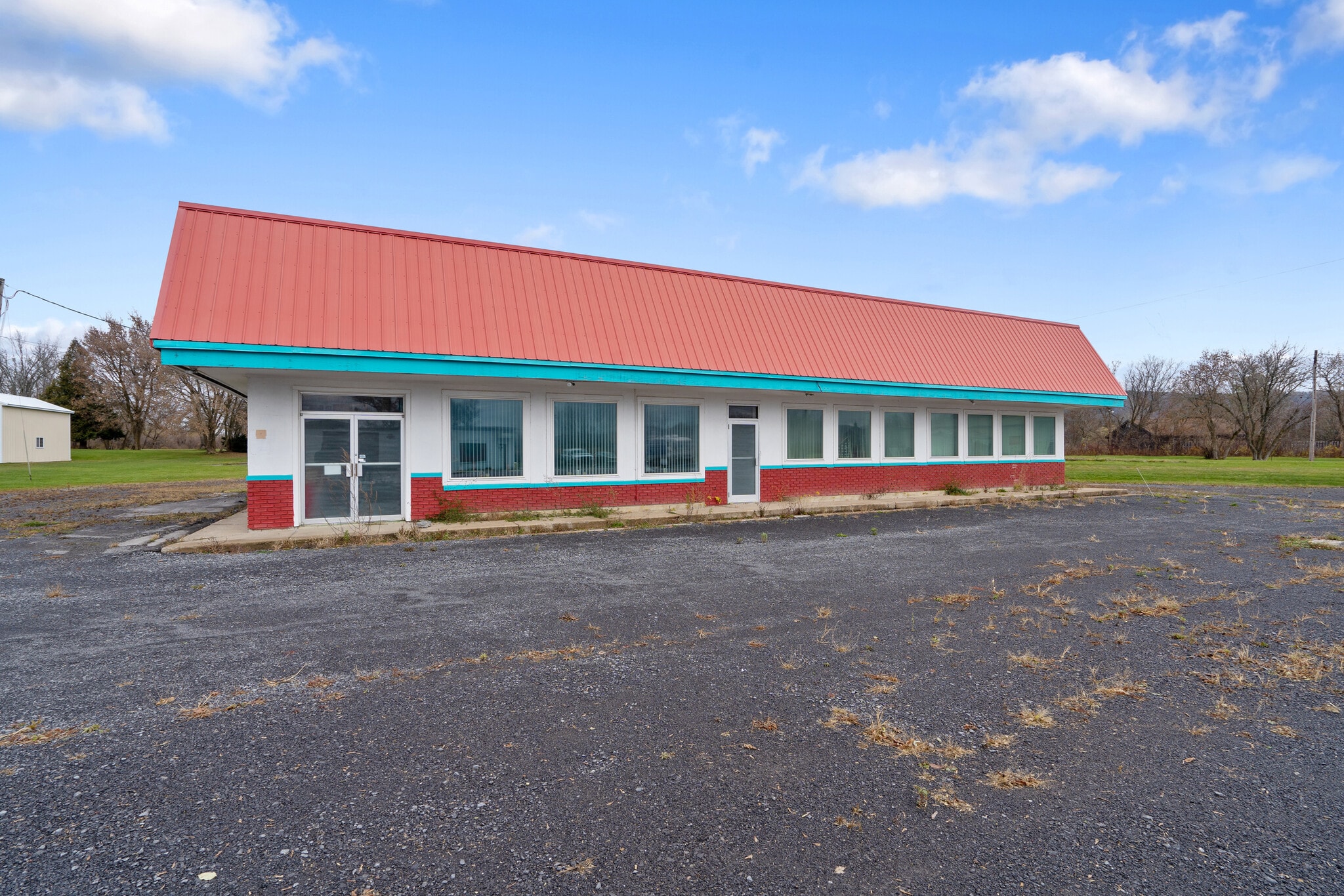 9681 US 20, Cassville, NY for sale Primary Photo- Image 1 of 32