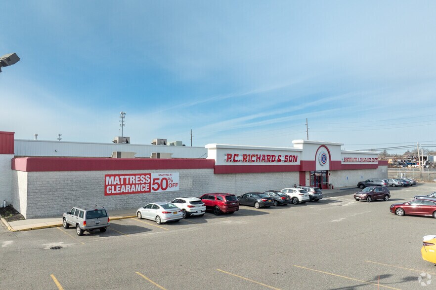 470 Commack Rd, Deer Park, NY for sale - Primary Photo - Image 1 of 1