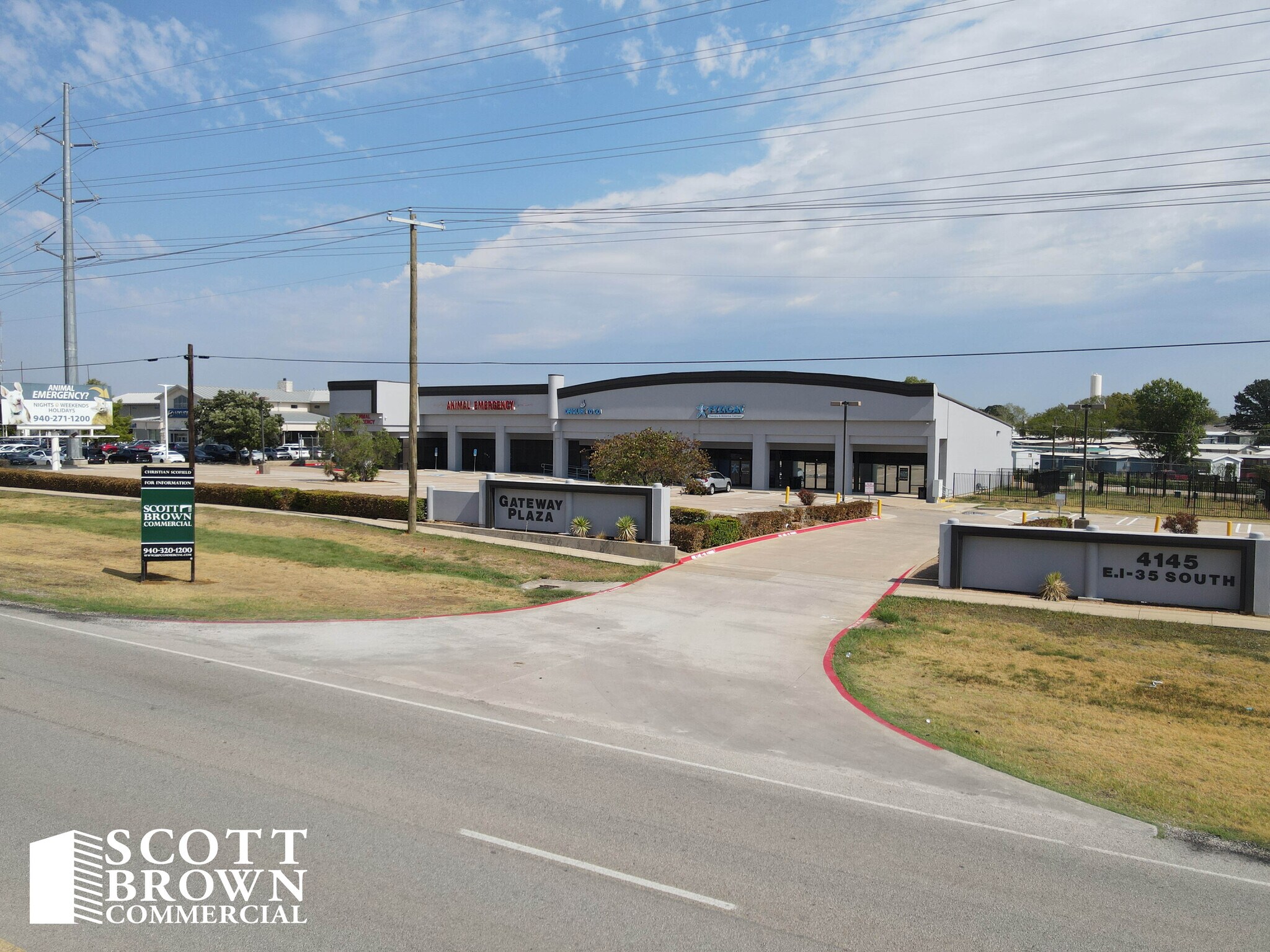 4145 E Interstate 35, Denton, TX 76207 Gateway Plaza