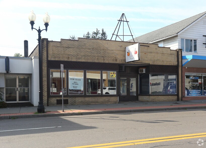 114-116 W Main St, Endicott, NY for sale - Primary Photo - Image 1 of 1